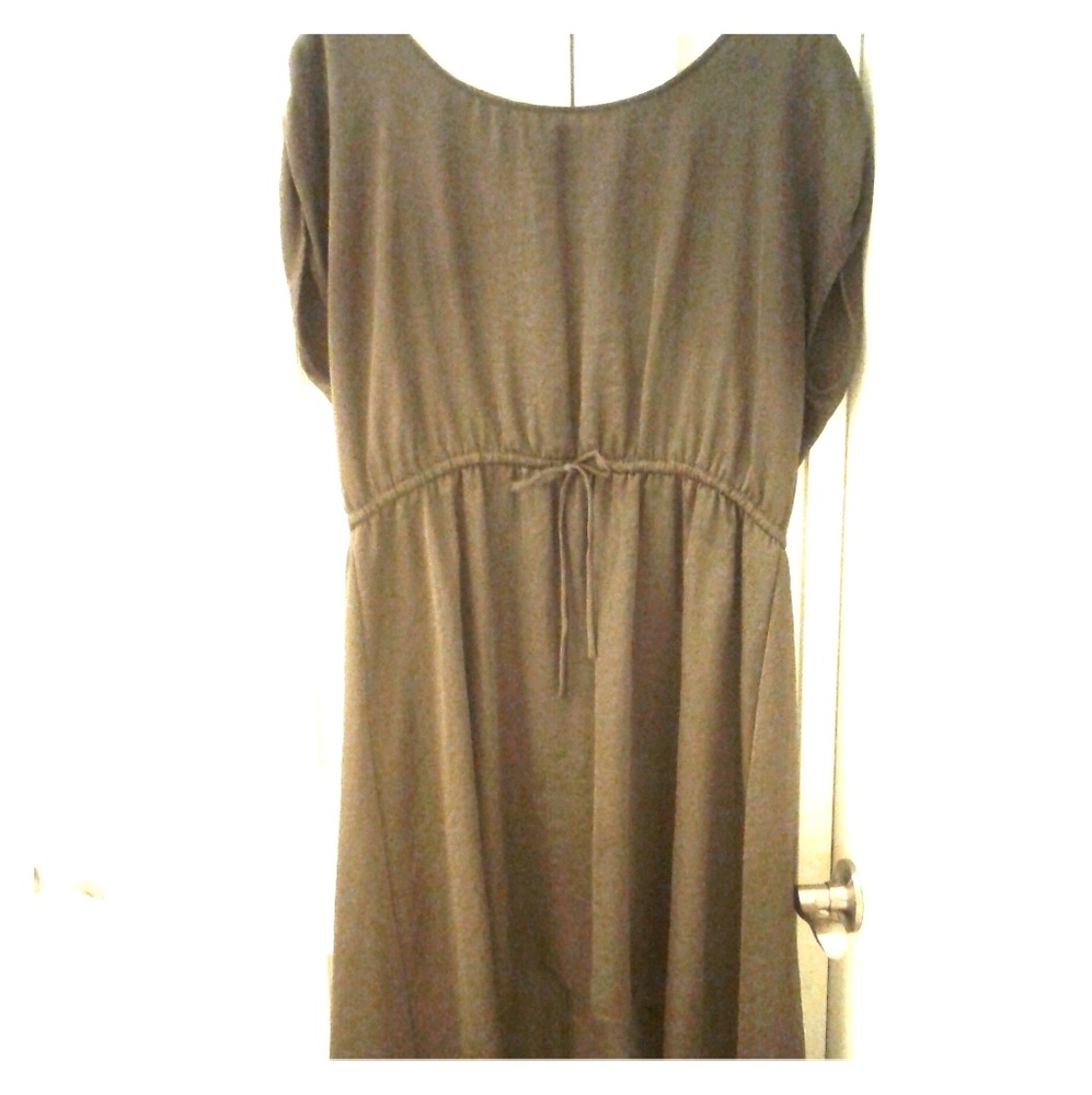 $$$PRICE DROP$$$ Beautiful hi-lo hem line dress